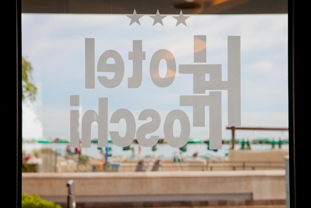 Hotel Foschi-Peninsula Беллария-Иджеа-Марина Экстерьер фото